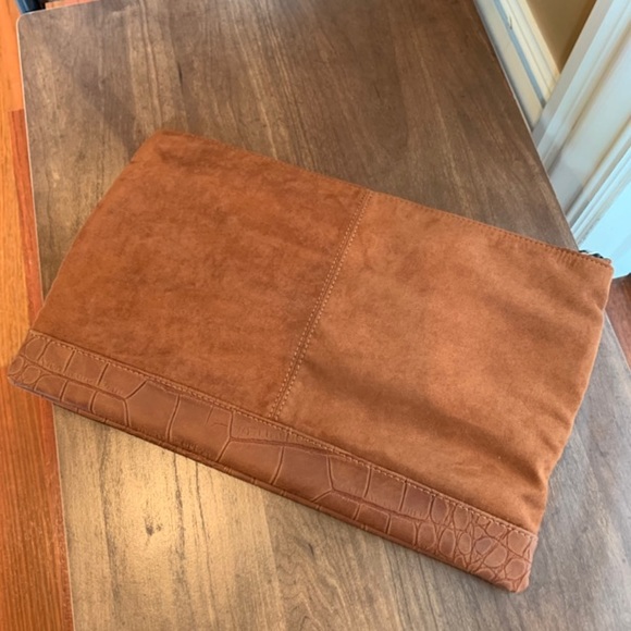 Neiman Marcus Microsuede Tan Clutch, 14” x 9”  NWT - Picture 3 of 6